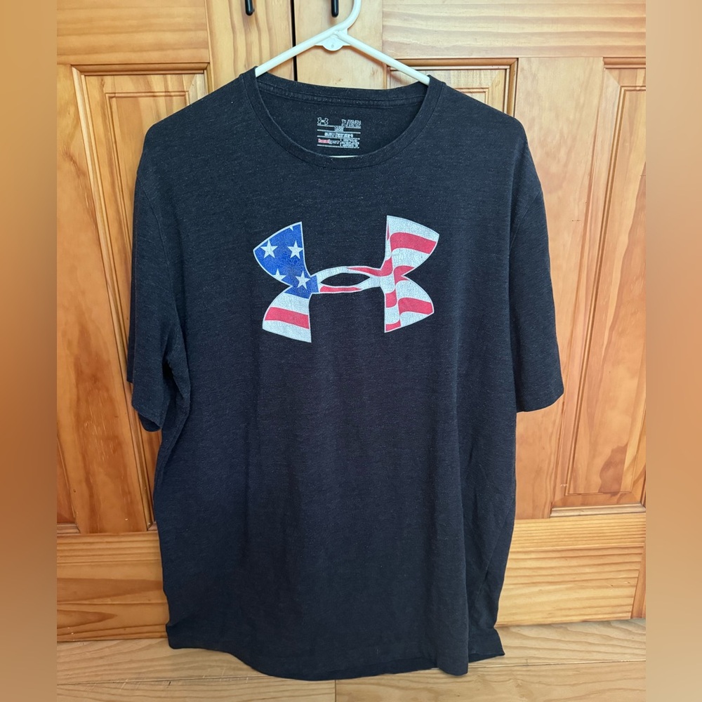 Under Armour - XL - T-Shirt - Mens - Loose - Heatgear - US Flag